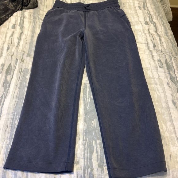 Lululemon softstreme high rise cropped pant sz 4 - Picture 1 of 2